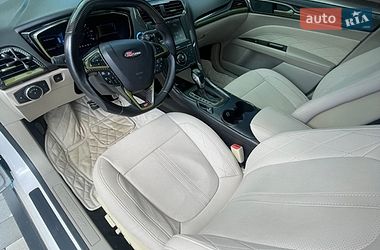Седан Ford Fusion 2013 в Львові