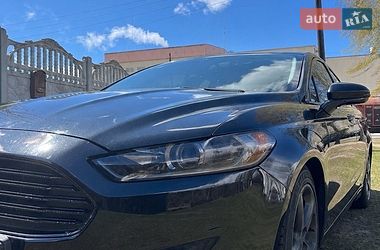 Седан Ford Fusion 2014 в Чернігові