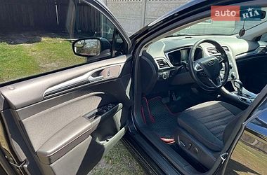 Седан Ford Fusion 2014 в Чернігові