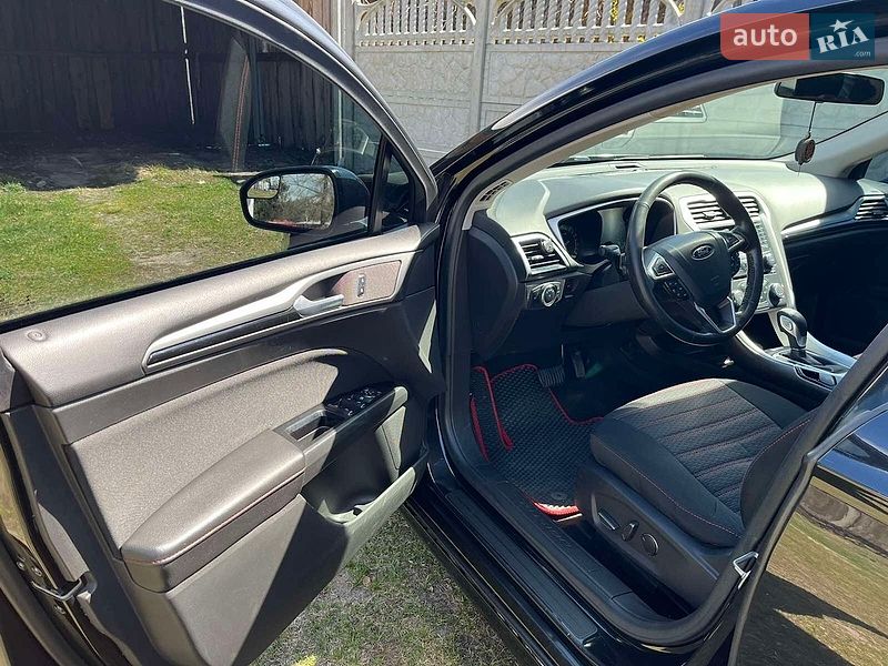 Седан Ford Fusion 2014 в Чернігові