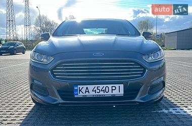 Седан Ford Fusion 2015 в Києві