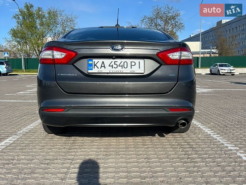 Седан Ford Fusion 2015 в Києві