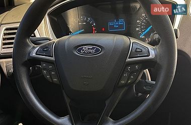 Седан Ford Fusion 2014 в Білогородці