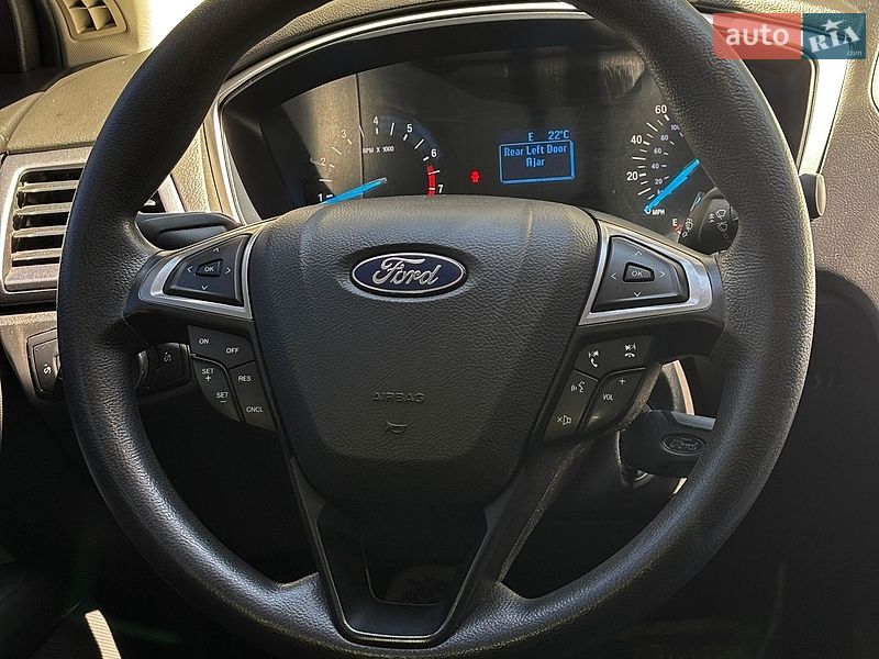 Седан Ford Fusion 2014 в Білогородці