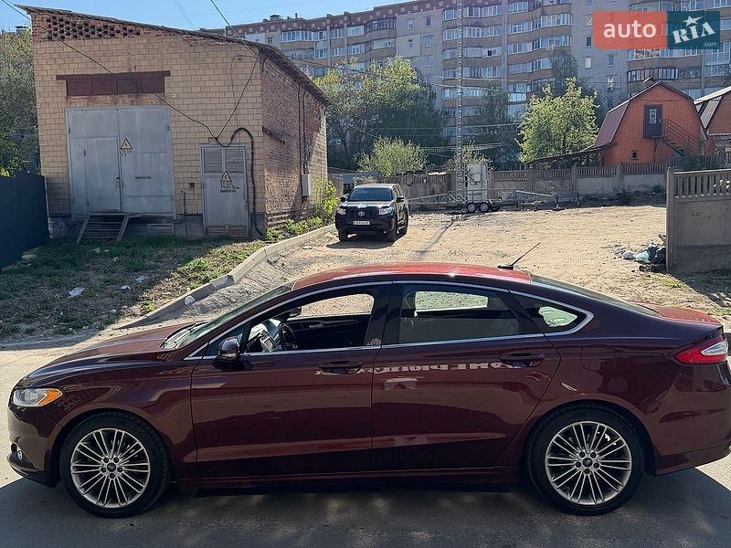 Седан Ford Fusion 2016 в Чернігові