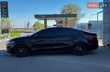 Седан Ford Fusion 2016 в Шостке