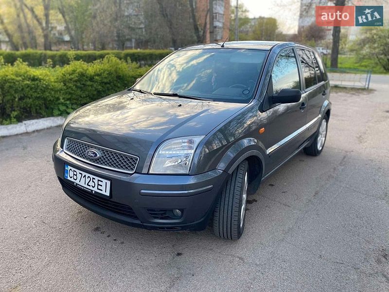 Хэтчбек Ford Fusion 2005 в Нежине