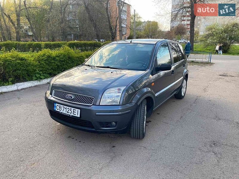 Хэтчбек Ford Fusion 2005 в Нежине