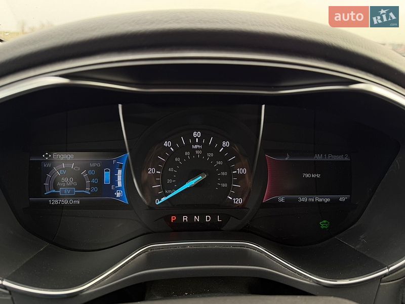 Седан Ford Fusion 2016 в Одесі