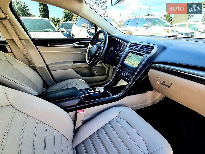Седан Ford Fusion 2017 в Кременчуге