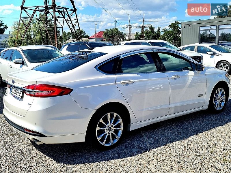 Седан Ford Fusion 2017 в Кременчуге