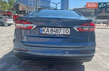 Седан Ford Fusion 2018 в Киеве