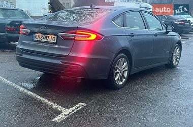 Седан Ford Fusion 2018 в Киеве