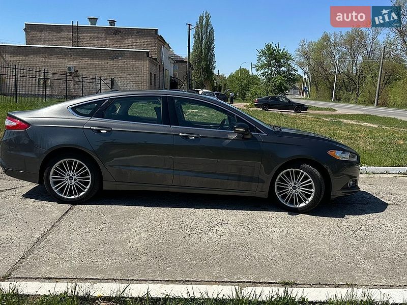Седан Ford Fusion 2016 в Чернигове