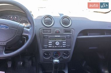 Хэтчбек Ford Fusion 2008 в Николаеве