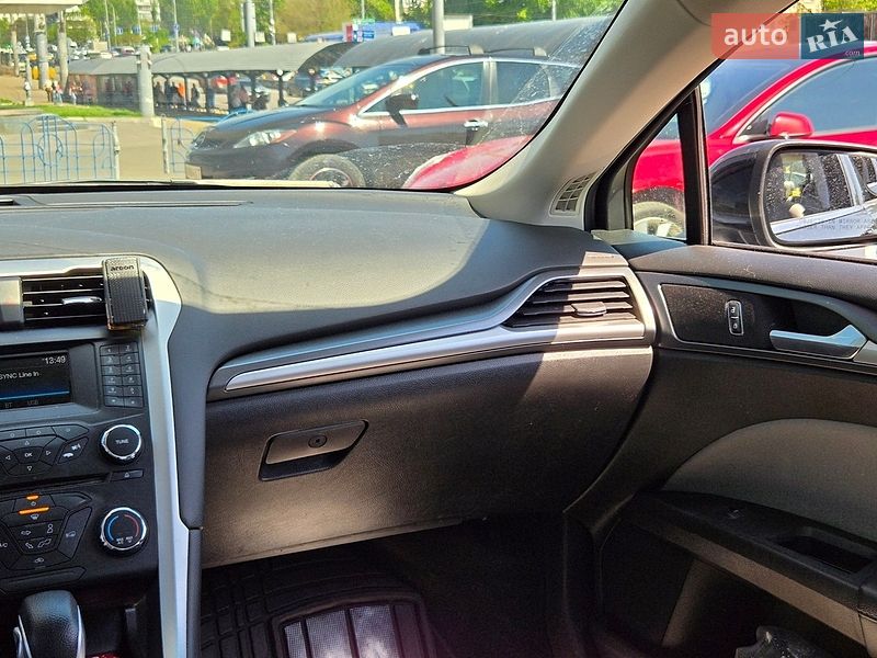 Седан Ford Fusion 2014 в Києві