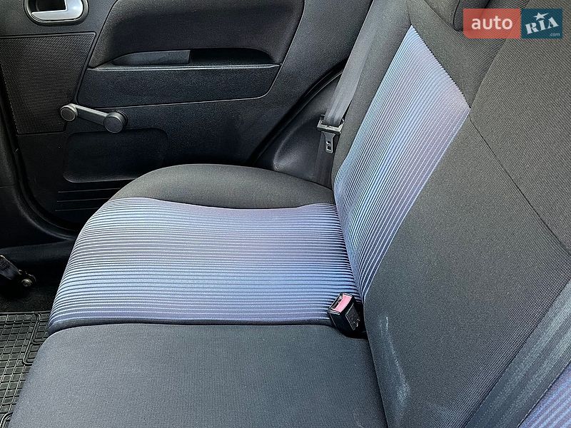 Хэтчбек Ford Fusion 2008 в Ровно