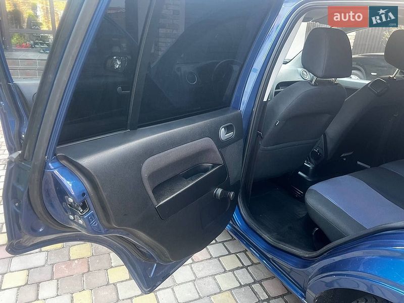 Хэтчбек Ford Fusion 2009 в Кременчуге