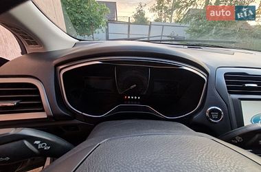 Седан Ford Fusion 2015 в Кривом Роге