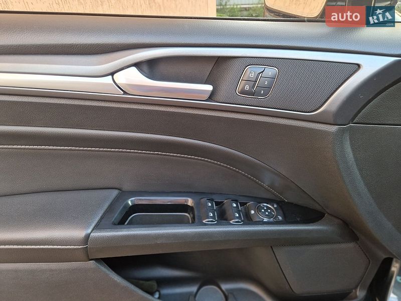 Седан Ford Fusion 2015 в Кривом Роге