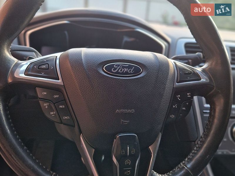 Седан Ford Fusion 2015 в Кривом Роге