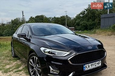 Седан Ford Fusion 2018 в Киеве