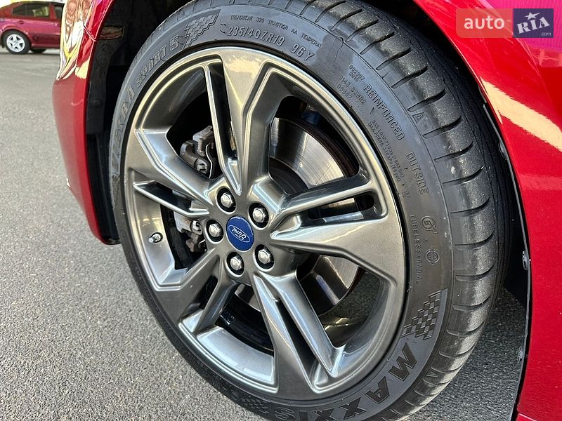 Седан Ford Fusion 2016 в Николаеве