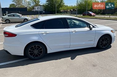 Седан Ford Fusion 2019 в Києві