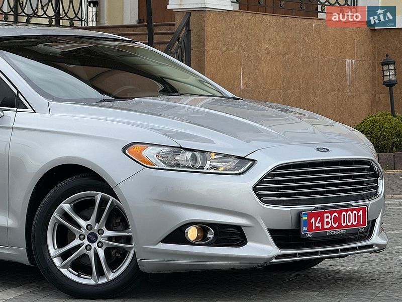 Седан Ford Fusion 2016 в Дрогобичі