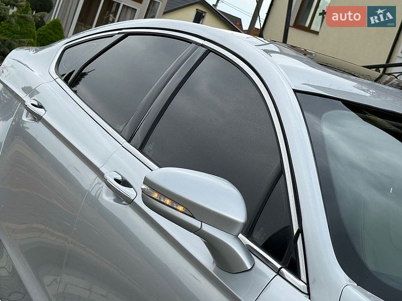 Седан Ford Fusion 2016 в Дрогобичі
