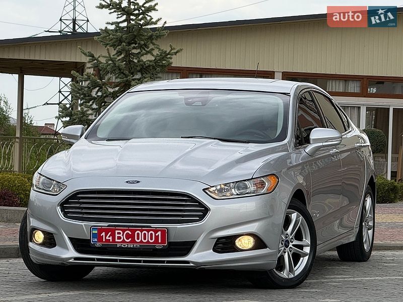 Седан Ford Fusion 2016 в Дрогобичі