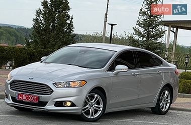 Седан Ford Fusion 2016 в Дрогобичі