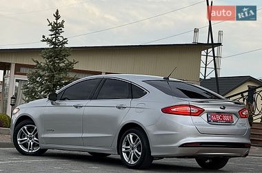 Седан Ford Fusion 2016 в Дрогобичі