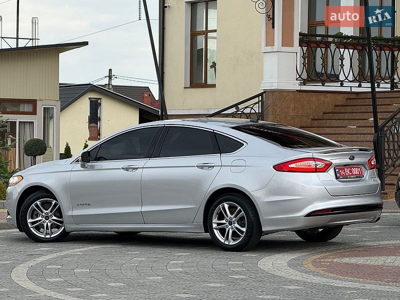 Седан Ford Fusion 2016 в Дрогобичі