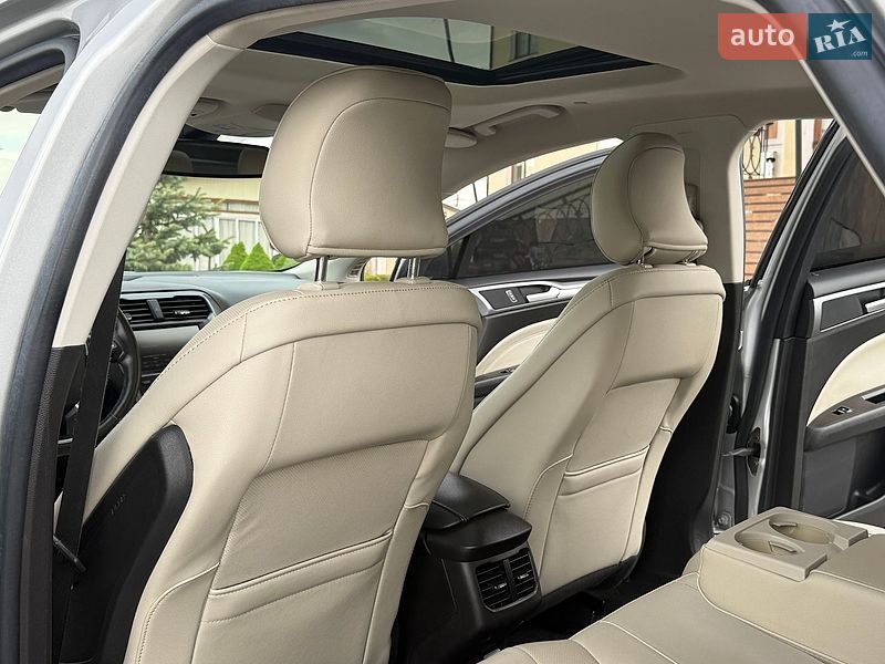 Седан Ford Fusion 2016 в Дрогобичі