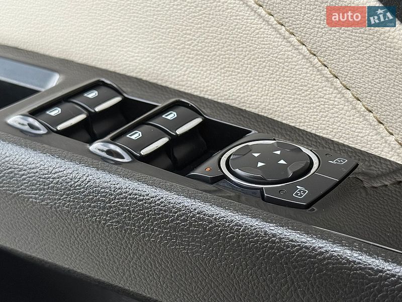 Седан Ford Fusion 2016 в Дрогобичі