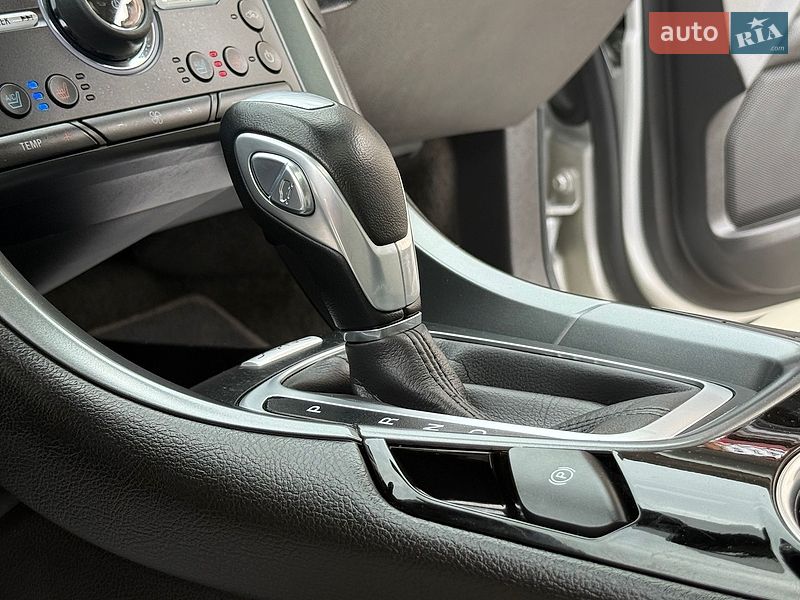 Седан Ford Fusion 2016 в Дрогобичі