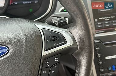 Седан Ford Fusion 2016 в Дрогобичі