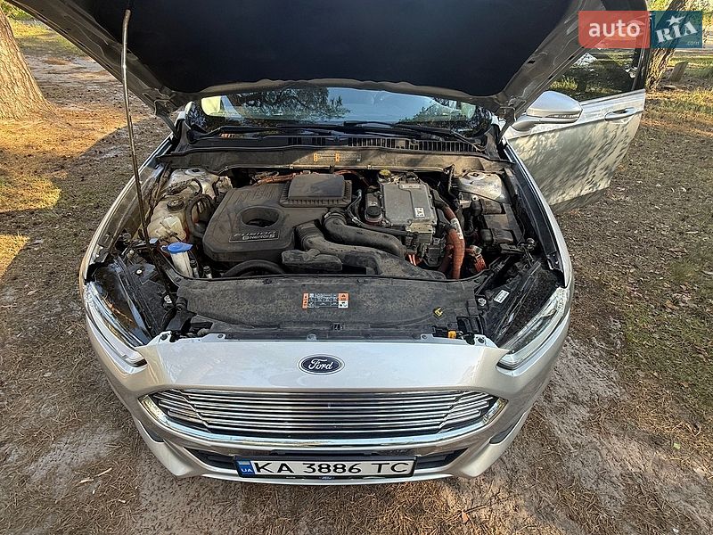 Седан Ford Fusion 2016 в Києві