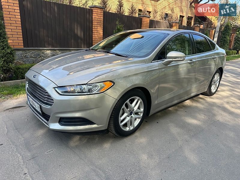 Седан Ford Fusion 2015 в Вінниці