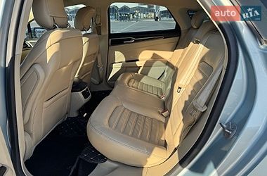 Седан Ford Fusion 2013 в Львові
