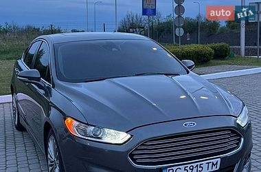 Седан Ford Fusion 2014 в Львові