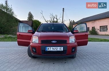 Хэтчбек Ford Fusion 2006 в Косове