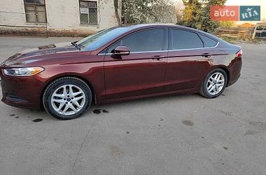 Седан Ford Fusion 2015 в Лисянці