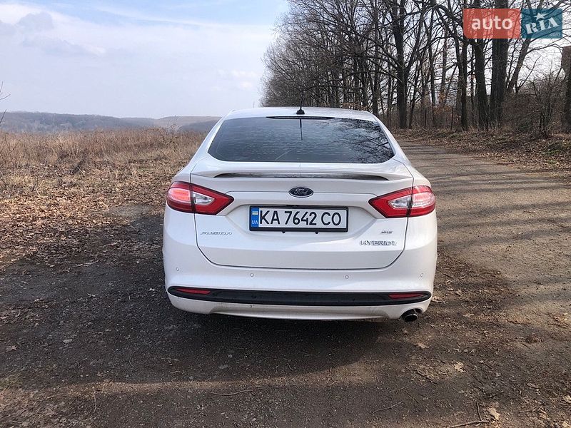 Седан Ford Fusion 2015 в Києві