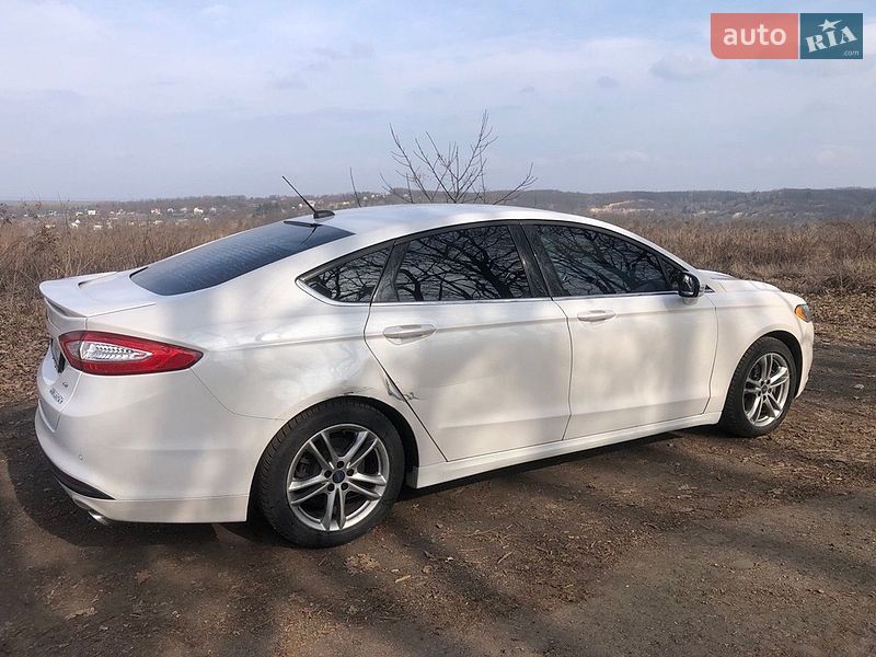 Седан Ford Fusion 2015 в Києві