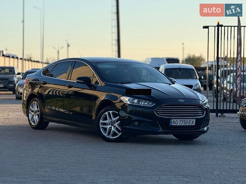 Седан Ford Fusion 2014 в Ужгороде