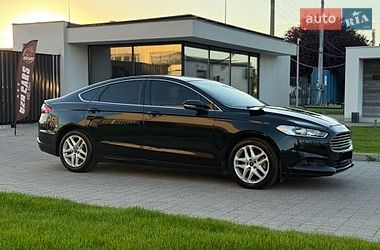 Седан Ford Fusion 2014 в Ужгороде