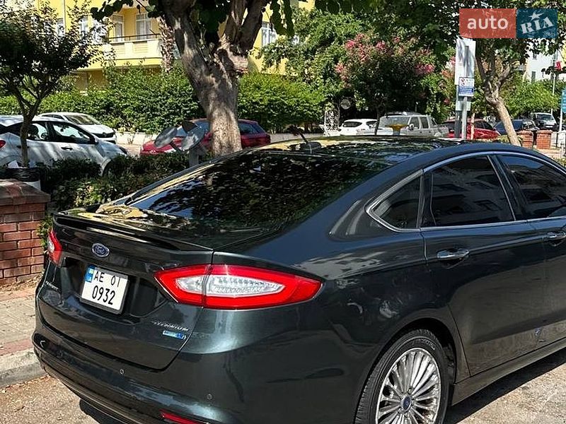 Седан Ford Fusion 2015 в Ірпені