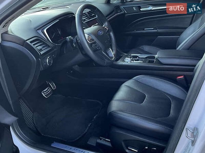 Седан Ford Fusion 2018 в Киеве